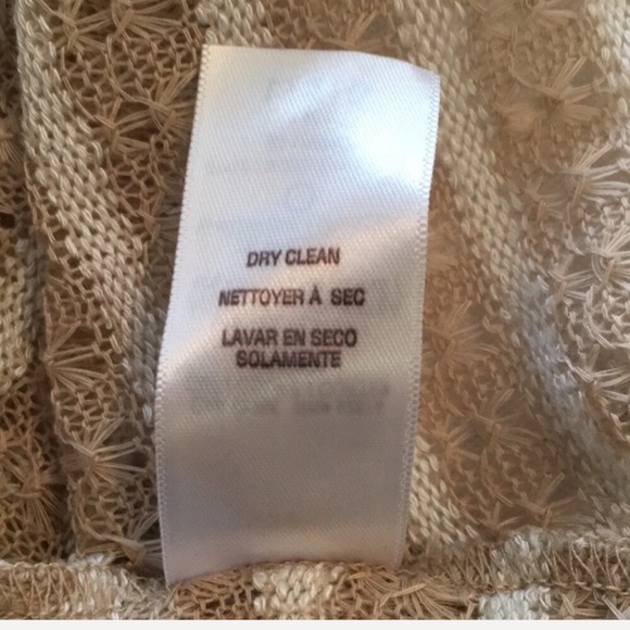 ✨5 FOR $25✨   Splendid Stripe Lightweight V-Neck Sweater - Picture 7 of 7